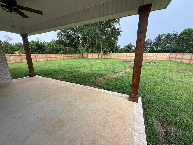 Building Photo - 24251 Misty Ln