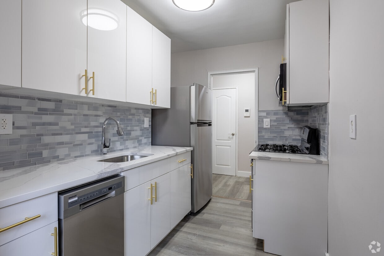 Primary Photo - Hudson Ridge Apartments