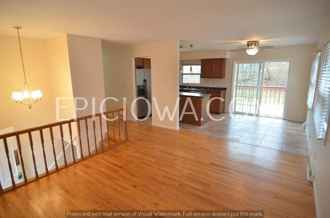 Building Photo - 1225 Harold Dr SE