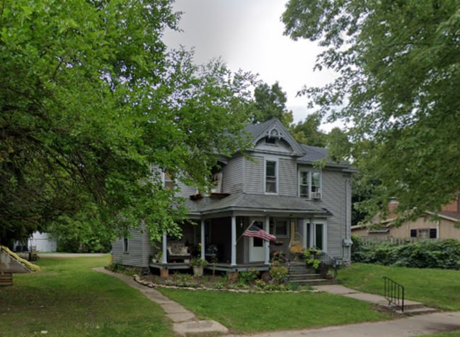 Building Photo - 206 N State St