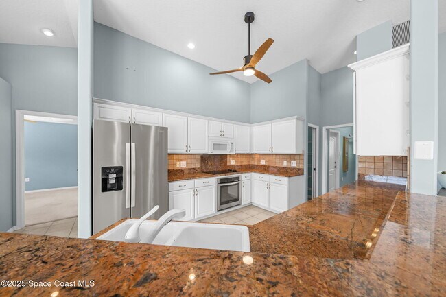 Building Photo - 908 Fostoria Dr