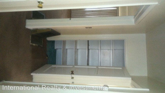 Foto del edificio - 3311 1/2 W 78th St