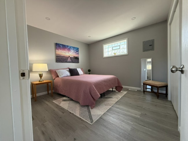 Foto del edificio - 438 N Park Ave