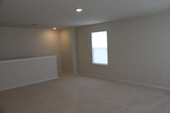 Building Photo - 10251 Crossbuck