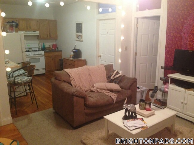 Building Photo - 23 Egremont Rd