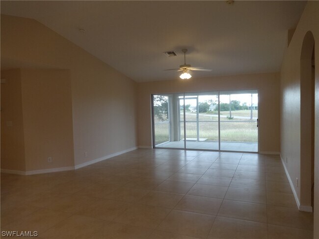 Foto del edificio - 912 Durden Pkwy