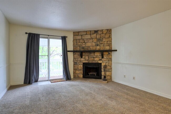 Foto del edificio - 8555 S Fairmount Dr