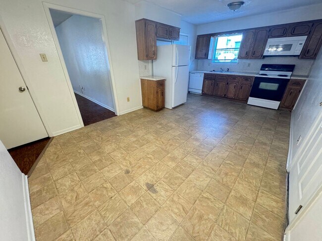 Foto del edificio - 2208 Chafin Dr