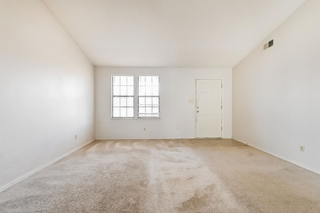 Building Photo - 4398 French Market Cir E