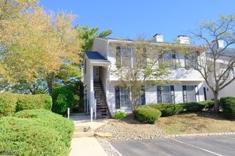 Building Photo - 184 Milkweed Ct
