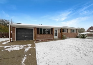 Building Photo - 6 Twinbrook Dr