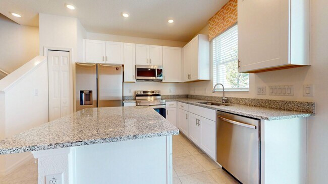 Foto del edificio - Spacious Townhouse - 3 bedrooms and 2.5 ba...