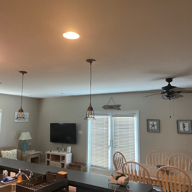 open area - 141 E Wildwood Ave