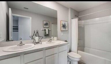 Building Photo - 33366 Darley Dl Trl