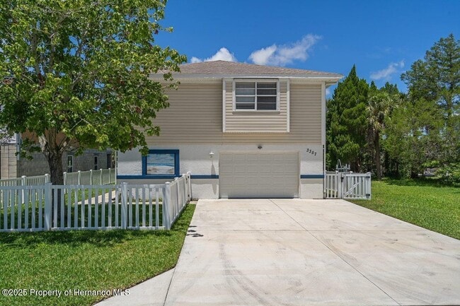 Building Photo - 3357 Fernleaf Dr
