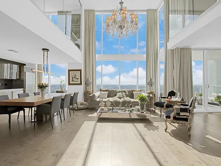 Foto principal - 1040 Biscayne Blvd