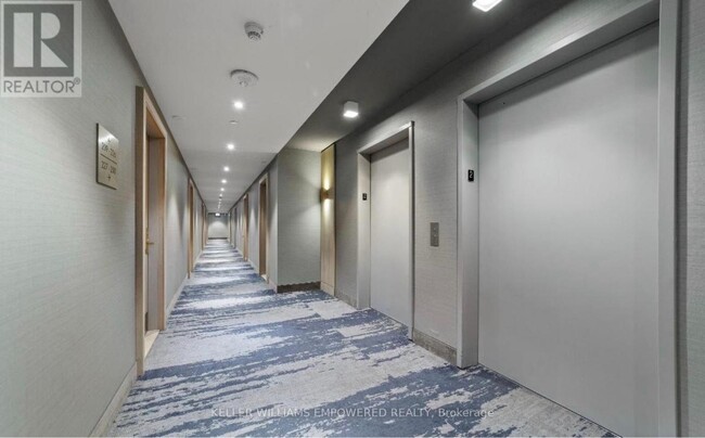 Building Photo - 621-621 Sheppard Ave E