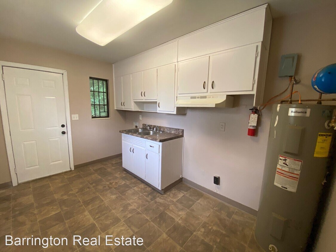 Building Photo - 2 br, 1 bath House - 1816 Warrior Road