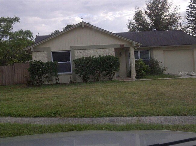 Building Photo - 3255 La Verne Ct