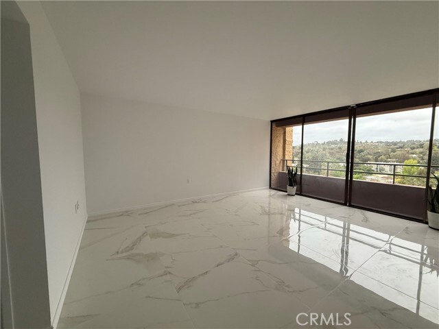 Building Photo - 24055 Paseo Del Lago