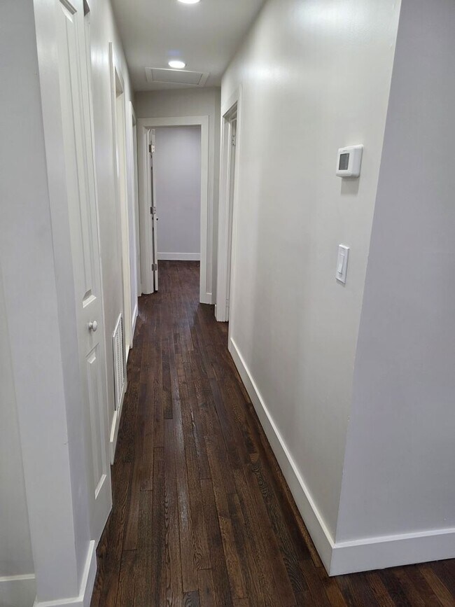 Foto del edificio - 21 Sylvan Lake Blvd