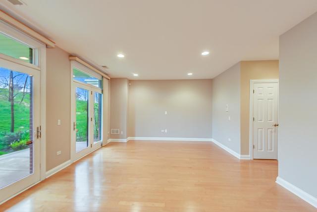 Building Photo - 1881 Admiral Ct