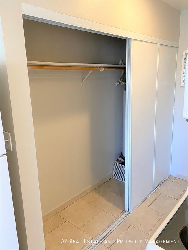 Foto del edificio - 909 E Roosevelt St