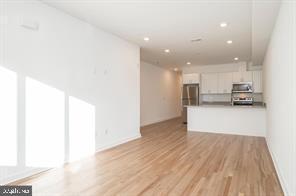 Foto del edificio - 727 N 39th St