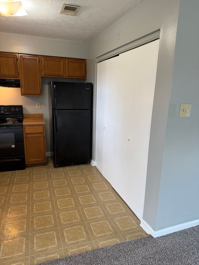 Building Photo - 3509 Buckhorn Dr