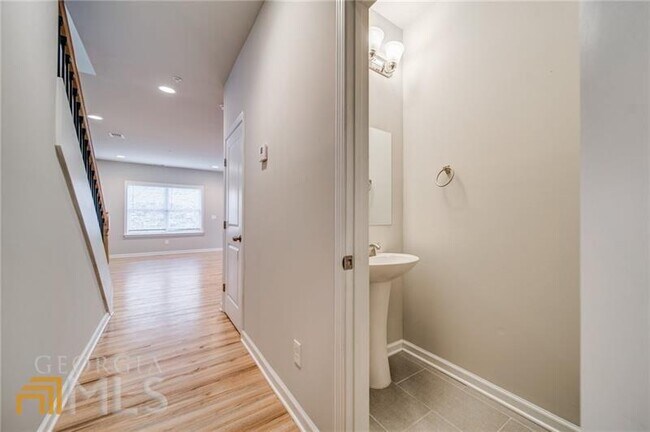 Building Photo - 8317 Triple Crown Dr