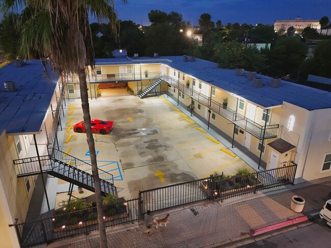 Drone Shot - 905 E Adams St Drone Shot - 905 E Adams St