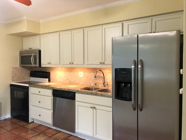 Foto del edificio - 1297 NE 34th St