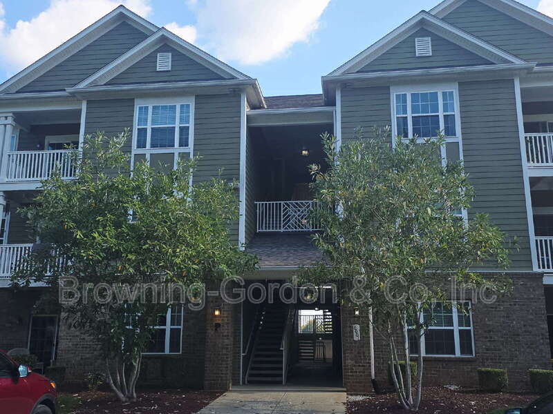 Foto principal - 8601 Peckham Ln