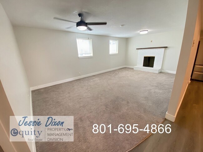 Foto del edificio - 792 Shepard Ln