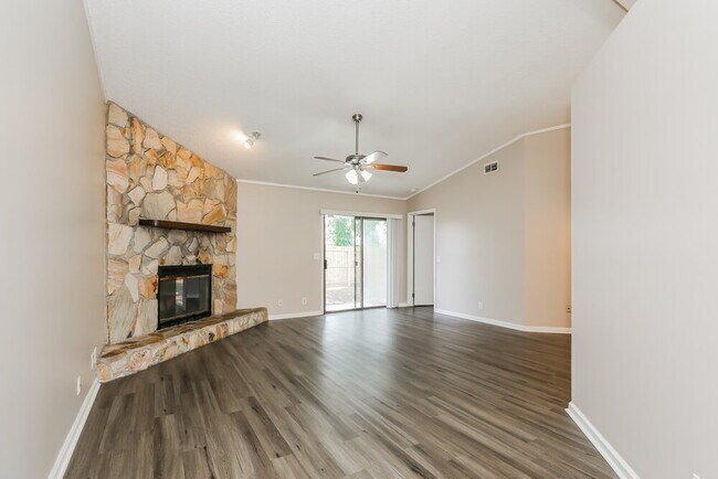 Building Photo - 7908 Gulf Rd S