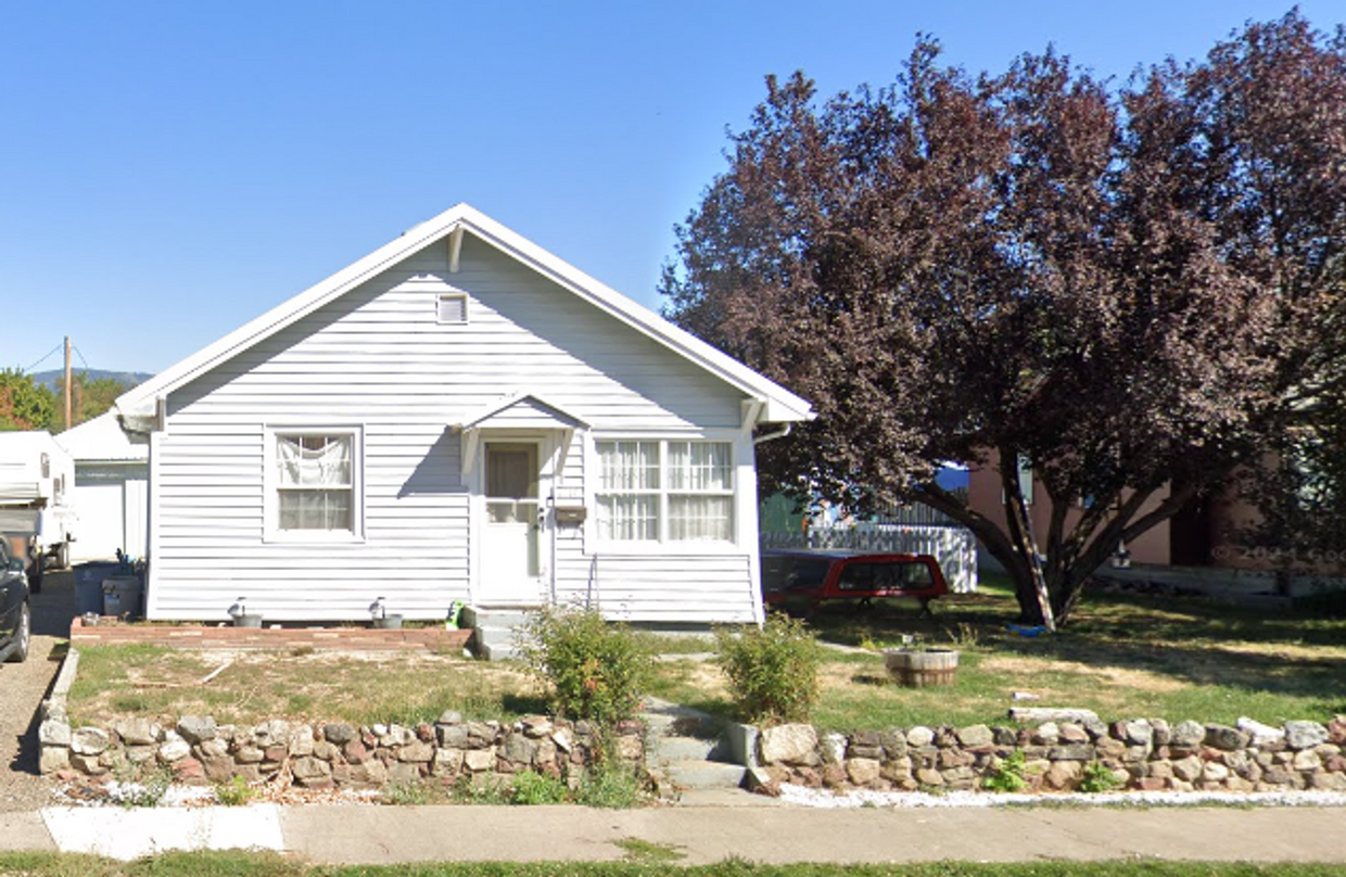 Primary Photo - Peaceful northside home