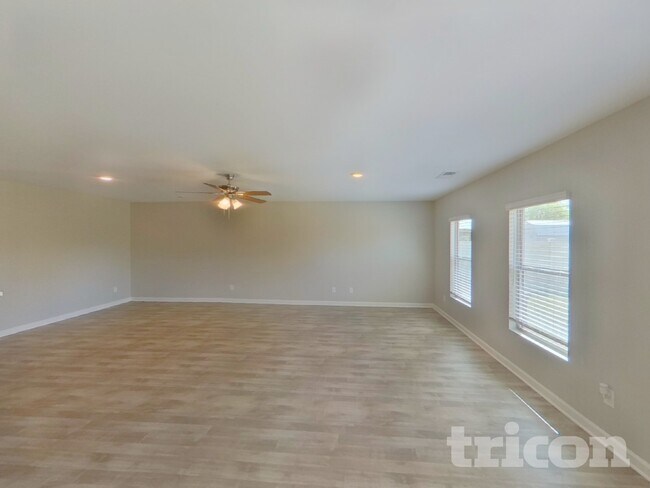 Foto del edificio - 1405 Veranda Ln