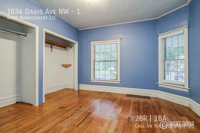 Building Photo - 1034 Davis Ave NW