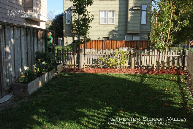 Foto del edificio - 1035 Fuller Terrace