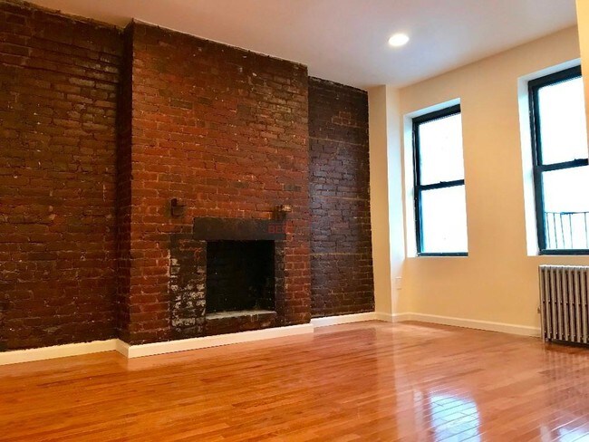 Foto del edificio - 240 W 20th St