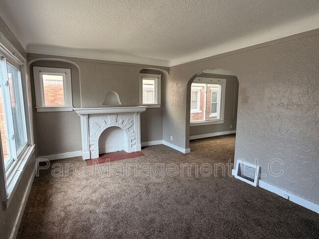 Building Photo - 16728 Woodingham Dr