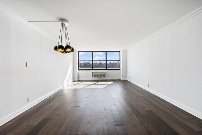 Foto del edificio - 7004 JFK Blvd E