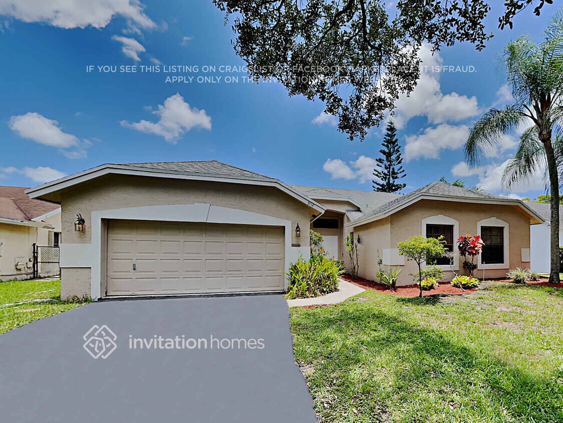 Foto principal - 5112 NW 49th Ave