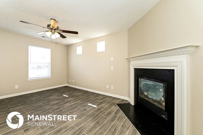 Building Photo - 340 Meadowridge Dr