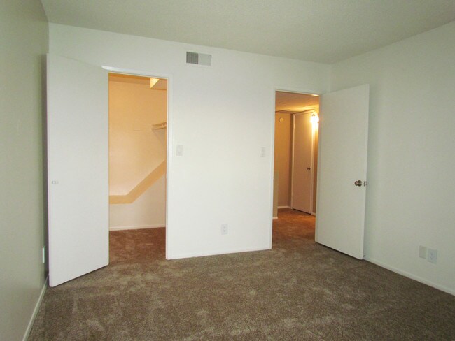 Justin Oaks Apartments Glendale Ca Building Photo Justin Oaks Apartments