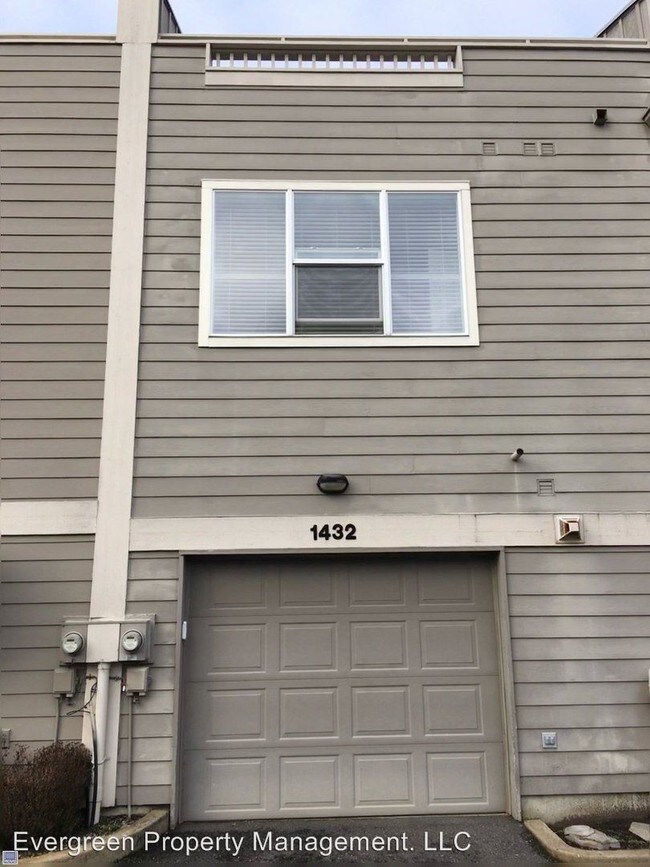 Foto del edificio - 1432 NE Village St