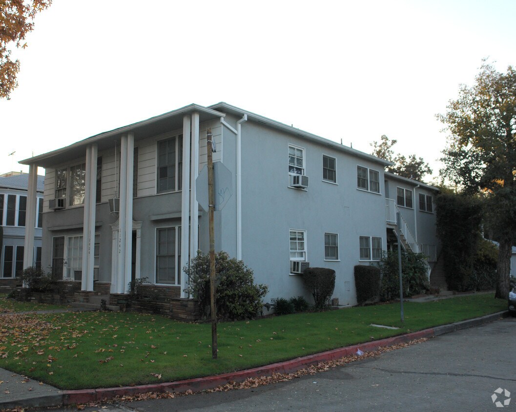 Foto del edificio - 11242 Camarillo St