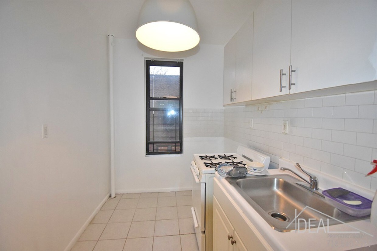 Foto del edificio - 876 43rd St