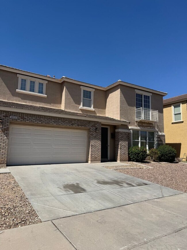 Foto del edificio - LARGE 5 BEDROOM HOME IN LAVEEN
