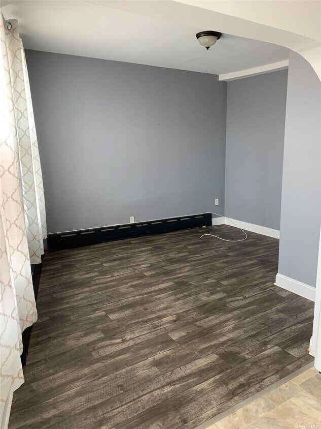 Foto del edificio - 135-01 Cross Bay Blvd